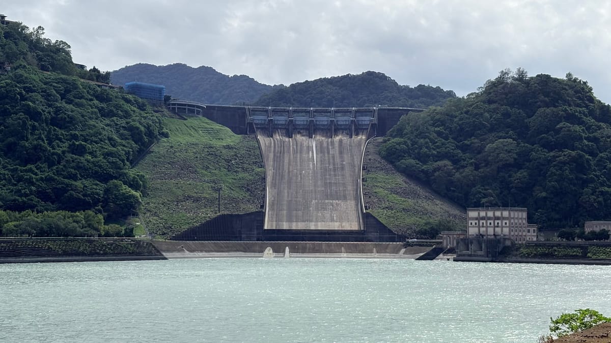 石門水庫大壩與溢洪道